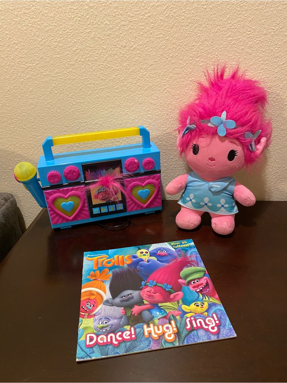 Poppy Trolls Karaoke Plush Doll Book Buddy Lot
